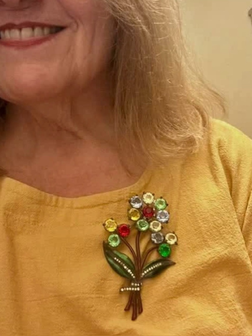 Vintage 1930s - 1940s Potmetal Rhinestone Flower Bouquet Brooch -